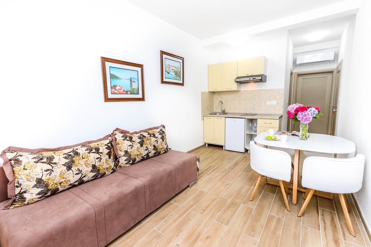 SSM Apartmani Kotor Bagian luar foto